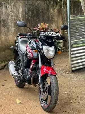 Yamaha FZS V1 2014