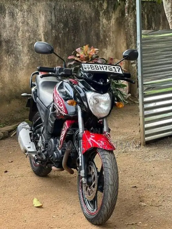 Yamaha FZS V1 2014