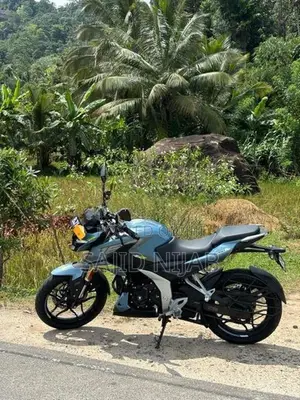 Bajaj Pulsar N160 2025