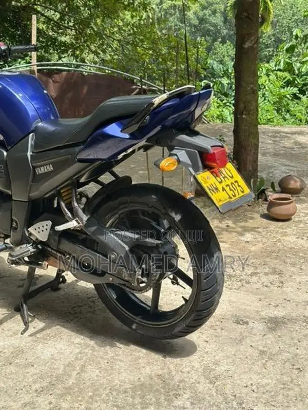 Yamaha FZ V1 2013