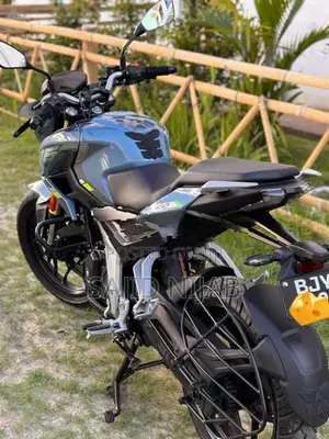 Bajaj Pulsar N160 2025