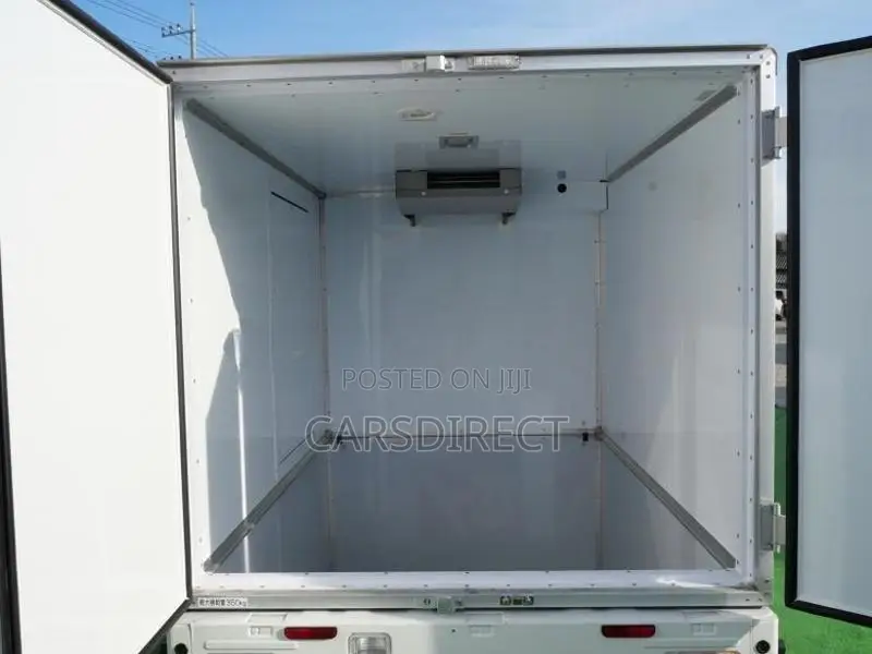 Suzuki Carry Freezer Truck -5°C 2025