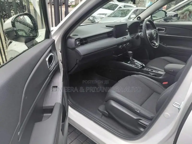 Honda Vezel Z Premium P White 2026