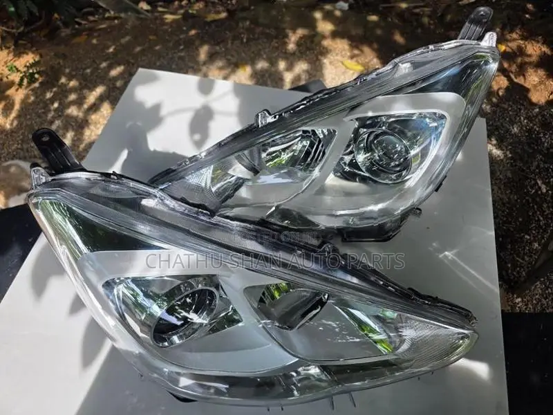 Toyota Aqua Headlight