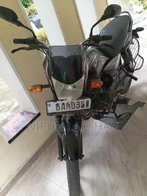 Bajaj Platina 100 2013