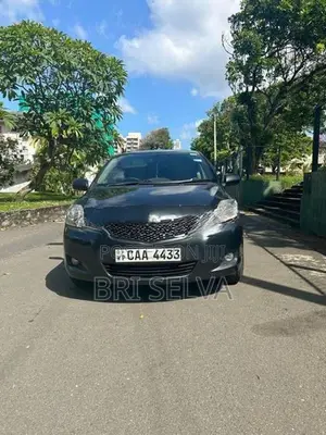 Toyota Yaris 2013