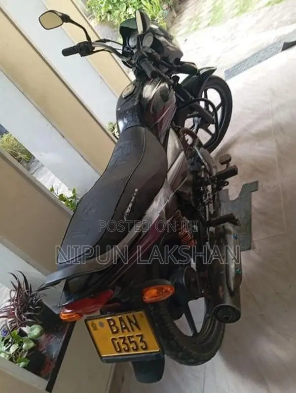 Bajaj Platina 100 2013