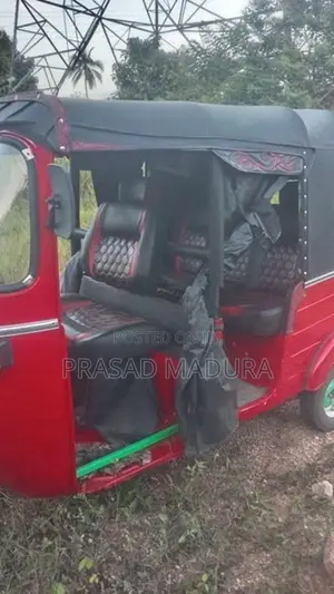 Bajaj RE 2003