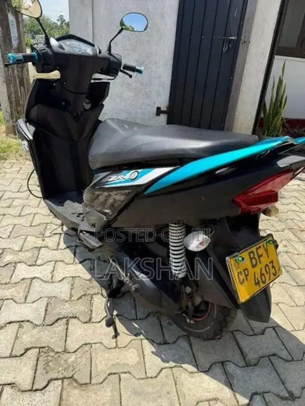 Yamaha RayZR 2019