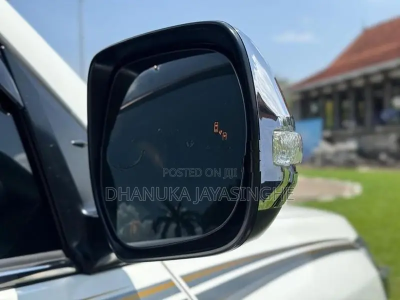 Toyota Land Cruiser V8 Parliament Unreg 2013