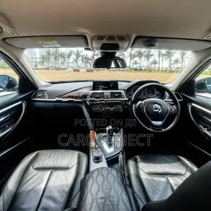 BMW 318i Luxury Line 2016