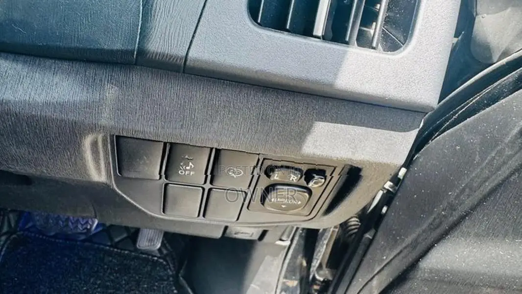 Toyota Prius 2012