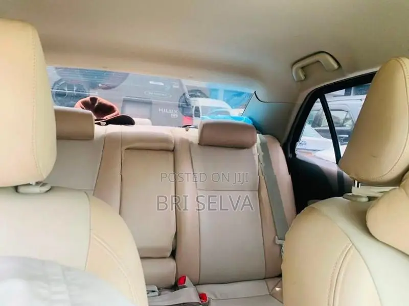 Toyota Yaris 2013