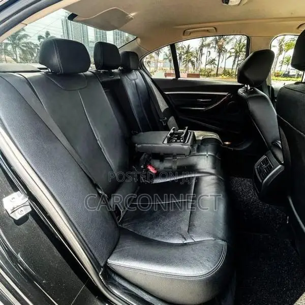 BMW 318i Luxury Line 2016