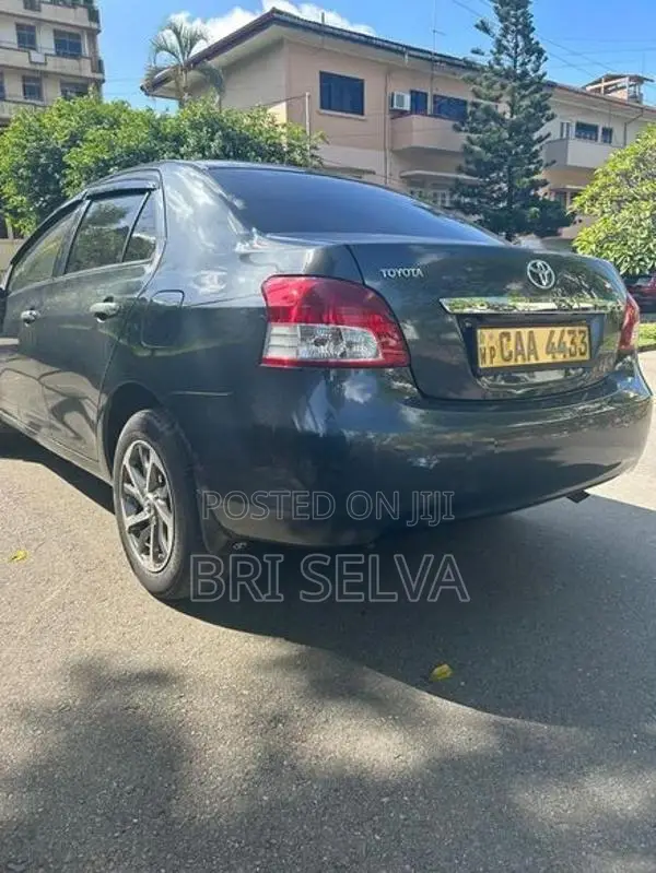 Toyota Yaris 2013