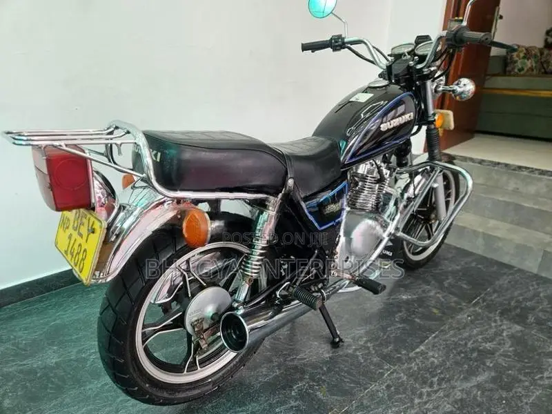 Suzuki GN 125 2017
