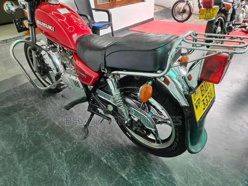 Suzuki GN 125 2016