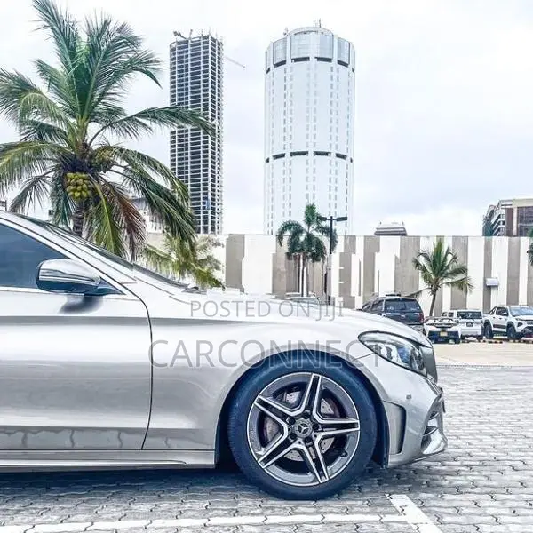 Mercedes Benz C200 Premium Plus AMG 2019