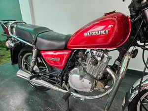 Suzuki GN 125 2016
