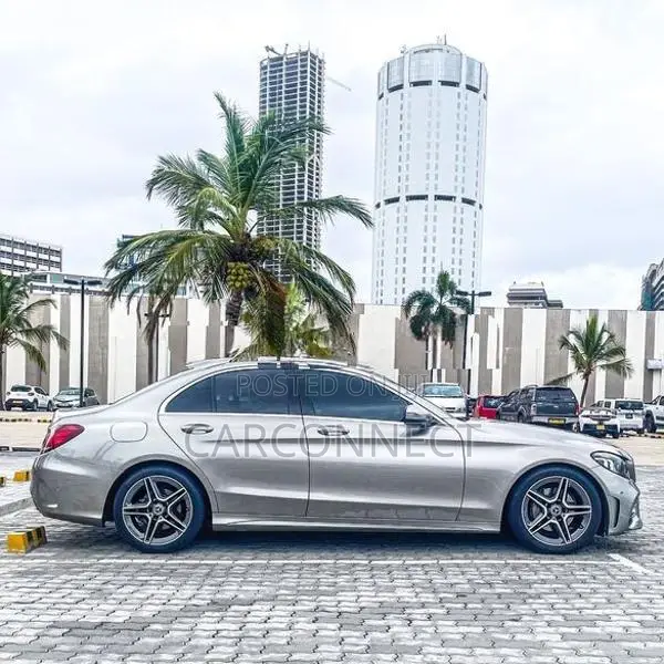Mercedes Benz C200 Premium Plus AMG 2019