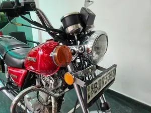 Suzuki GN 125 2016