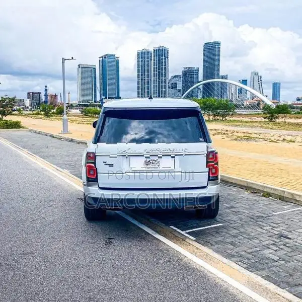 Land Rover Range LWB COMFORT+ 2019