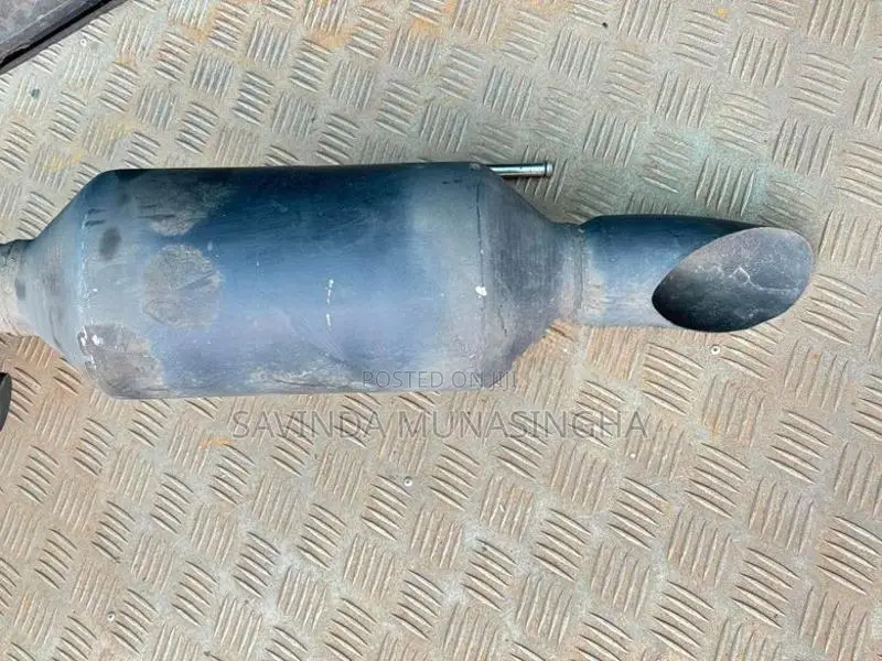 Toyota Land Cruiser V8 AX Exhaust