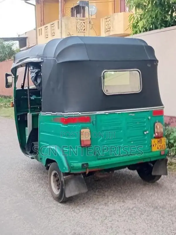 Bajaj RE 2003
