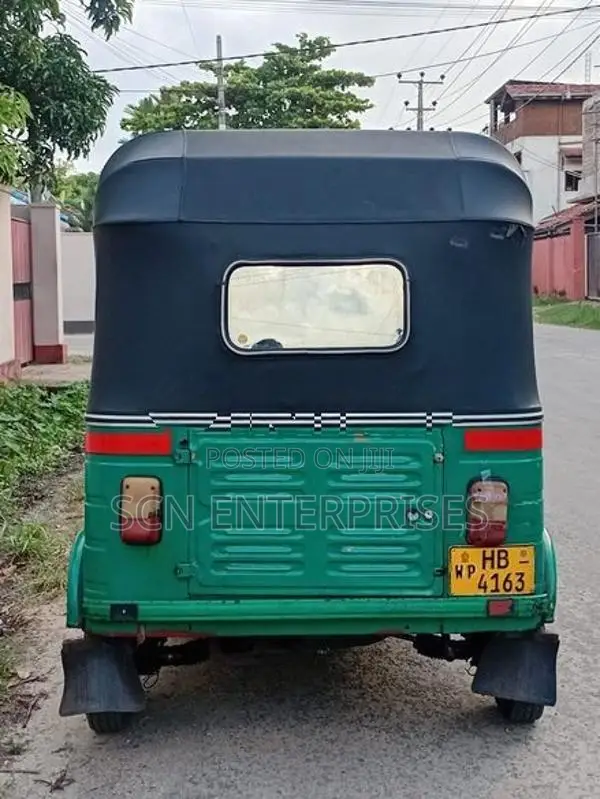 Bajaj RE 2003