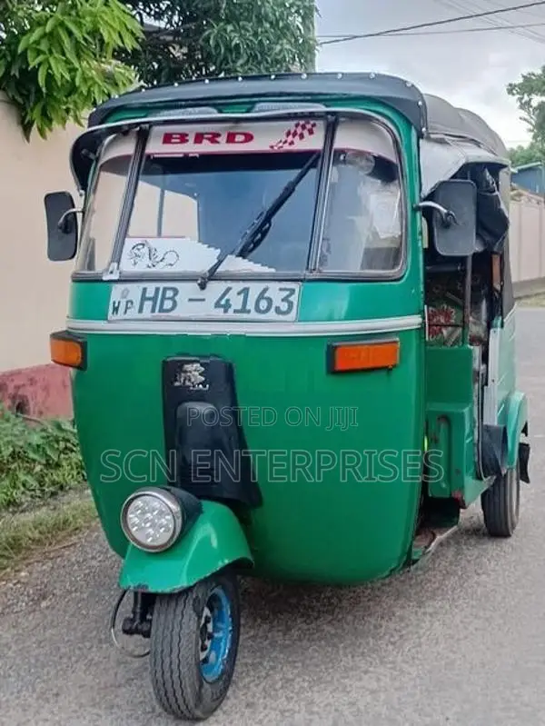 Bajaj RE 2003