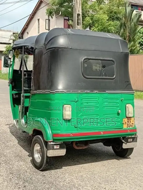 Bajaj RE 2006