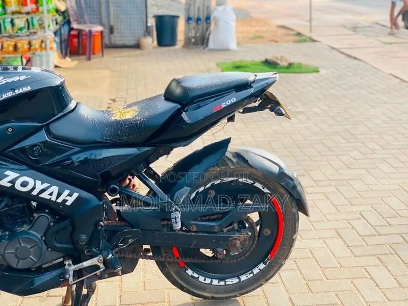 Bajaj Pulsar NS200 2018