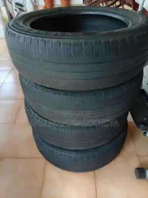 Tyre 195 /60 /17 Japan