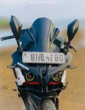 Bajaj Pulsar RS200 2018