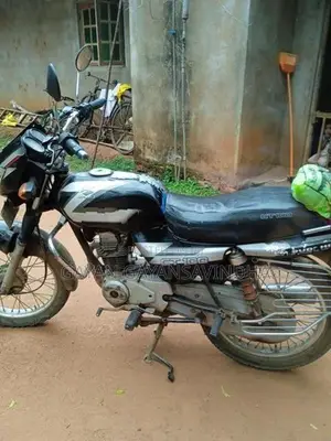 Bajaj CT100 2005