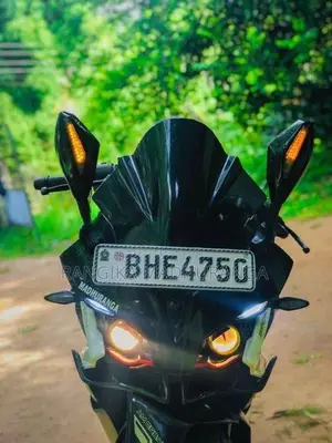 Bajaj Pulsar RS200 2018