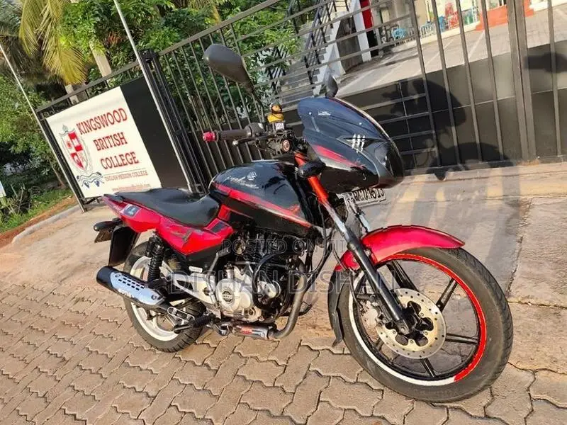 Bajaj Pulsar 150 2015