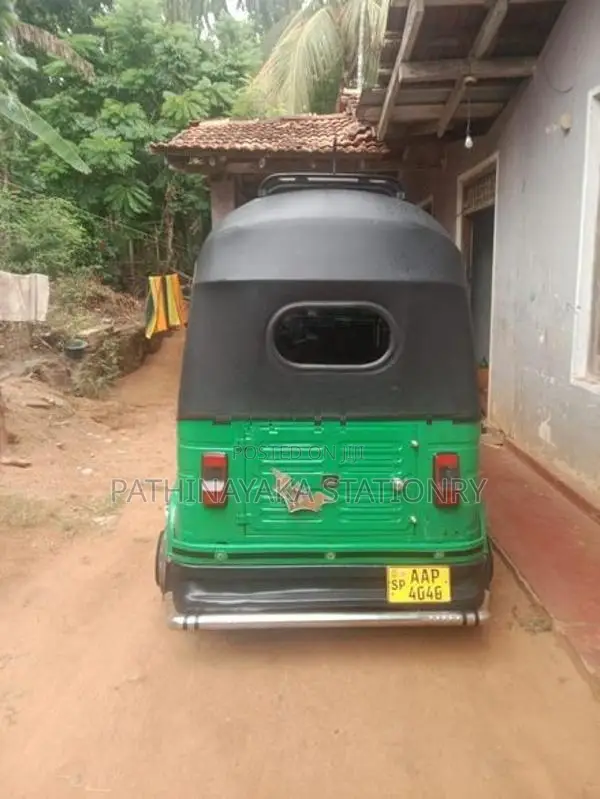Bajaj RE 2014