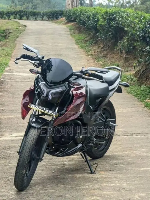 TVS Raider 125 Black 2021