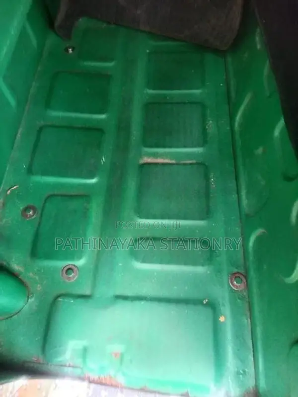 Bajaj RE 2014