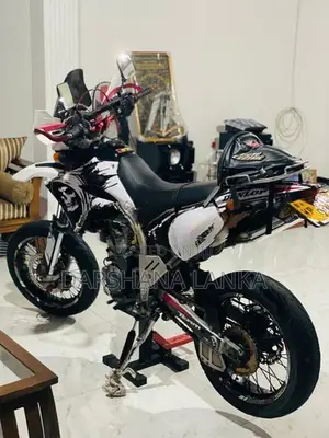 Kawasaki D Tracker BB Number 2005