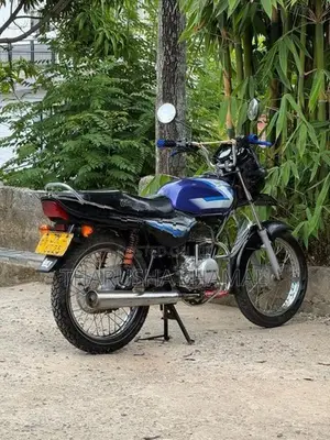 Bajaj CT100 2006