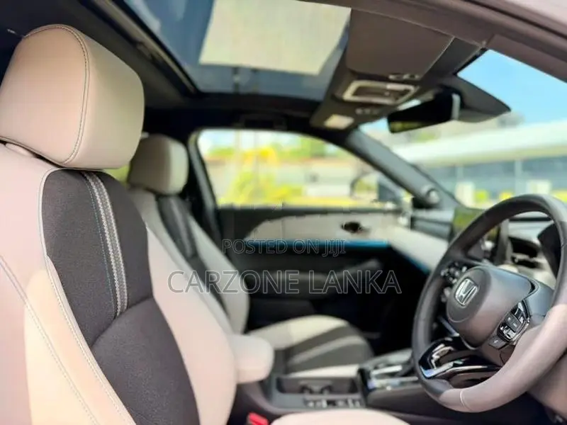 Honda Vezel Z Play with MoonRoof 2026