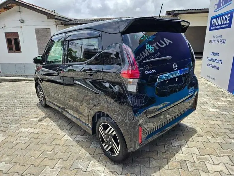 Nissan Dayz Highway STAR 2024