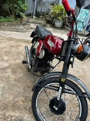 Yamaha 1996