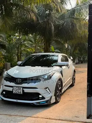 Toyota CHR NGX 10 2018