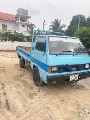 Mitsubishi Canter 1980