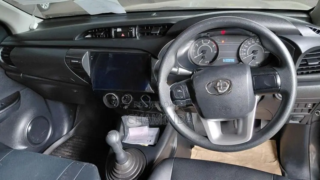 Toyota Hilux Revo 2023