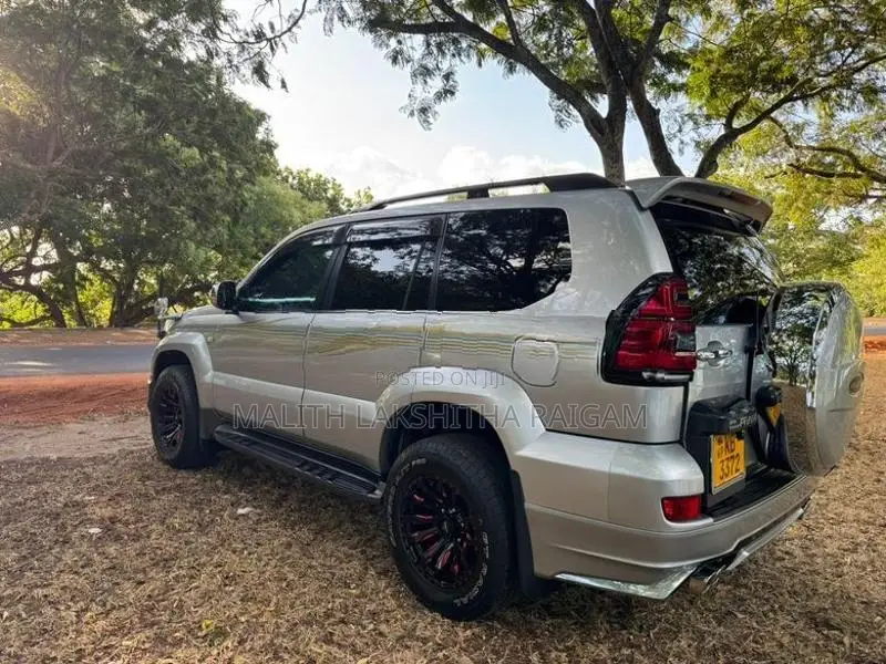 Toyota Land Cruiser Prado 120 2006