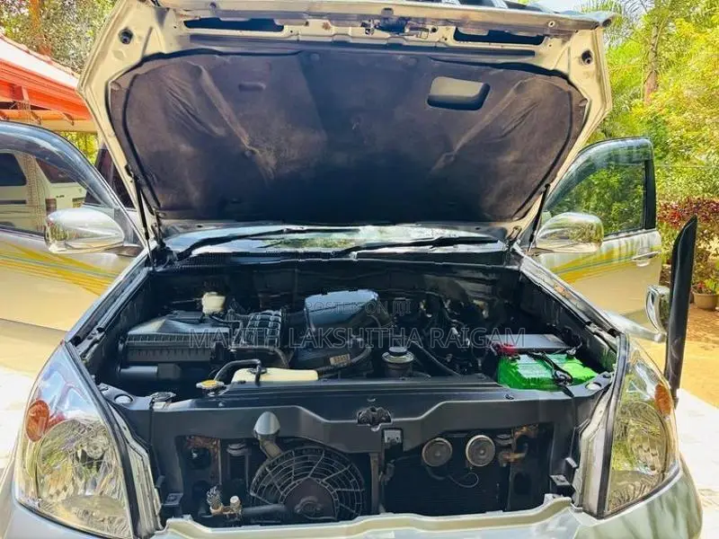 Toyota Land Cruiser Prado 120 2006